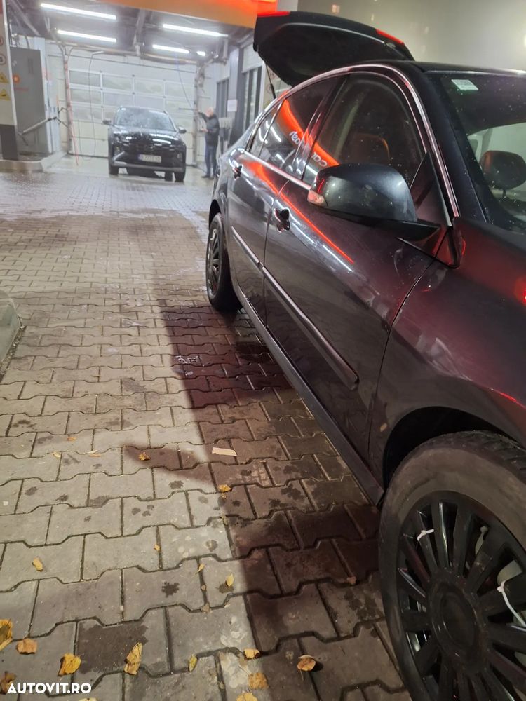 Renault Laguna Grandtour dCi 150 FAP Bose - 8