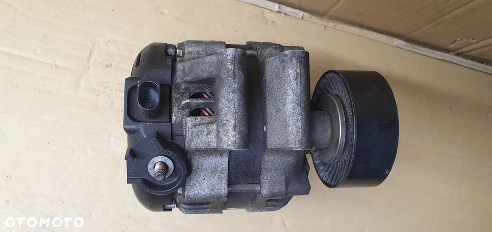 Alternator prądnica BMW I E81 E87 2.0i 7550468 - 7