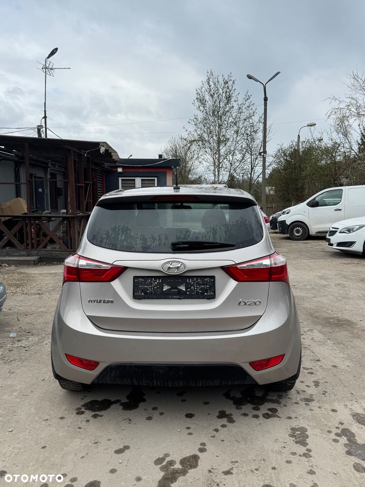 Hyundai ix20 - 4