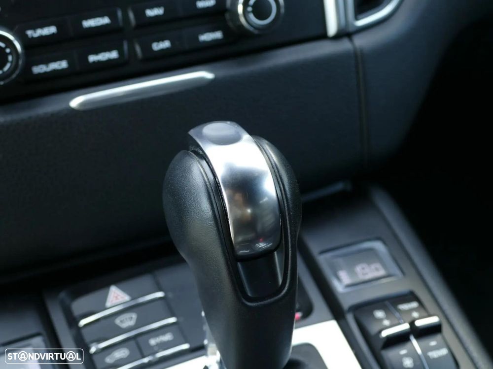 Porsche Macan S - 27