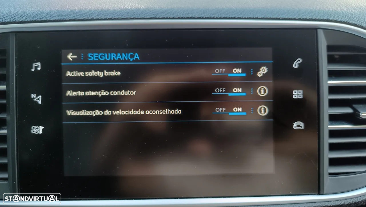Peugeot 308 1.2 PureTech Allure EAT8 - 44