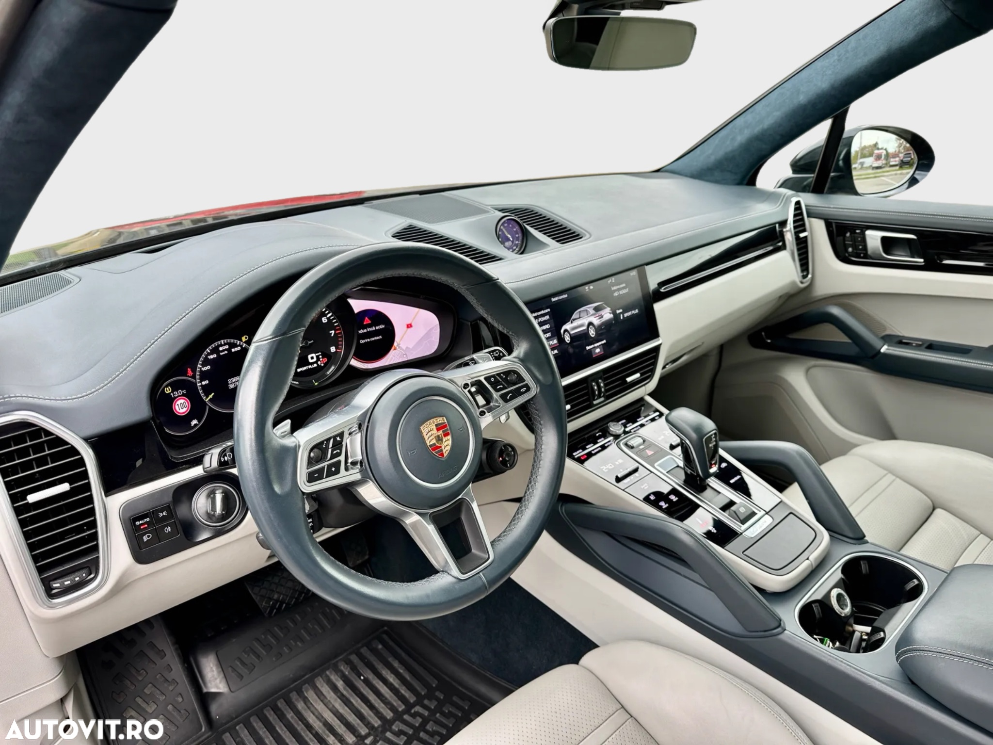 Porsche Cayenne - 12