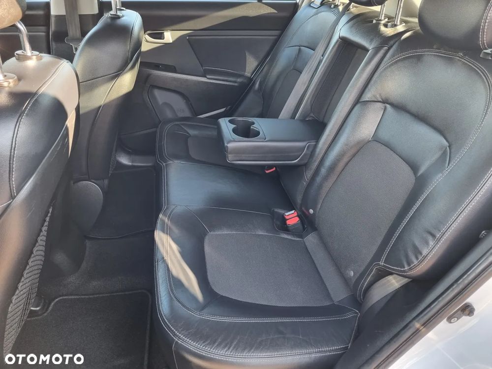 Kia Sportage 1.6 GDI L 2WD - 12