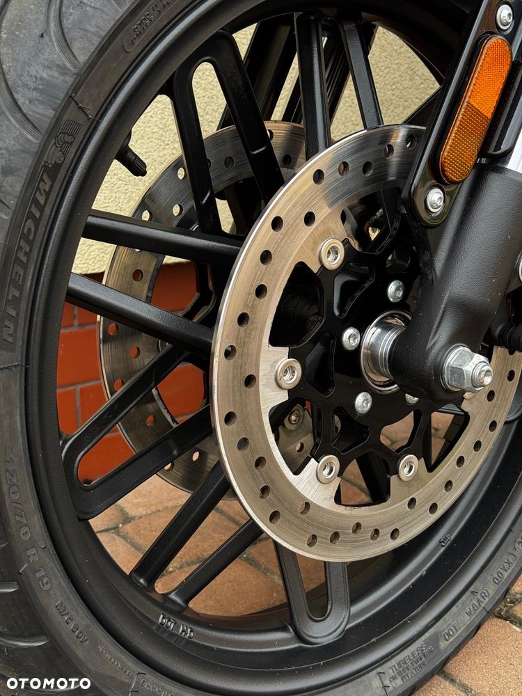 Harley-Davidson Inny - 25