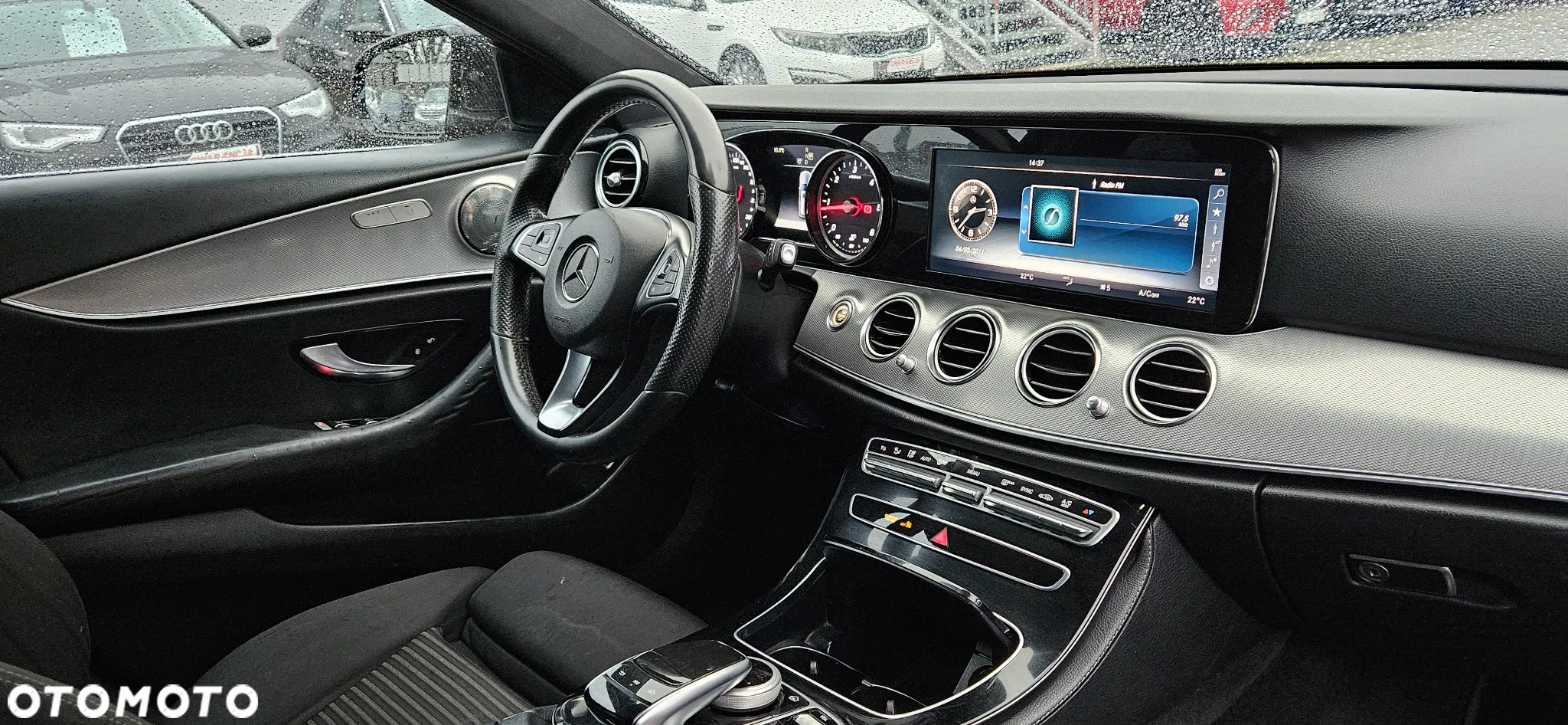 Mercedes-Benz Klasa E 200 d T 9G-TRONIC - 15