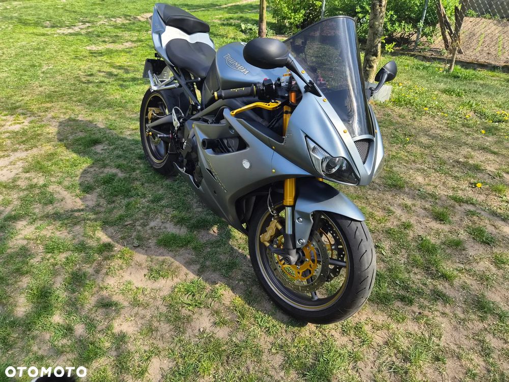 Triumph Daytona - 1