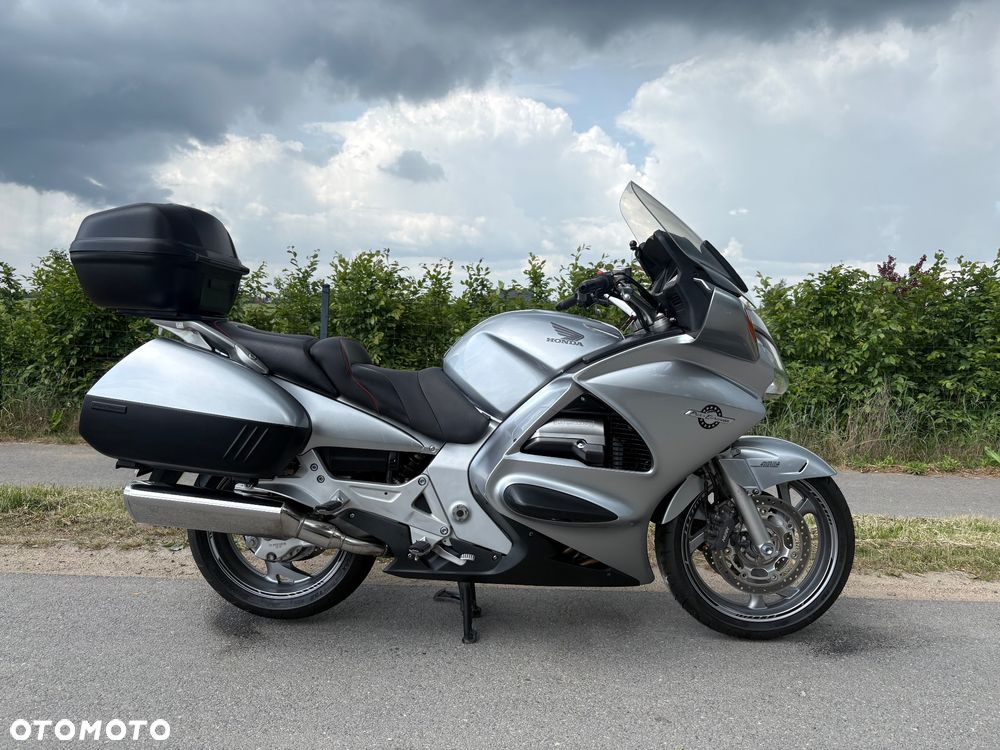 Honda ST - 1