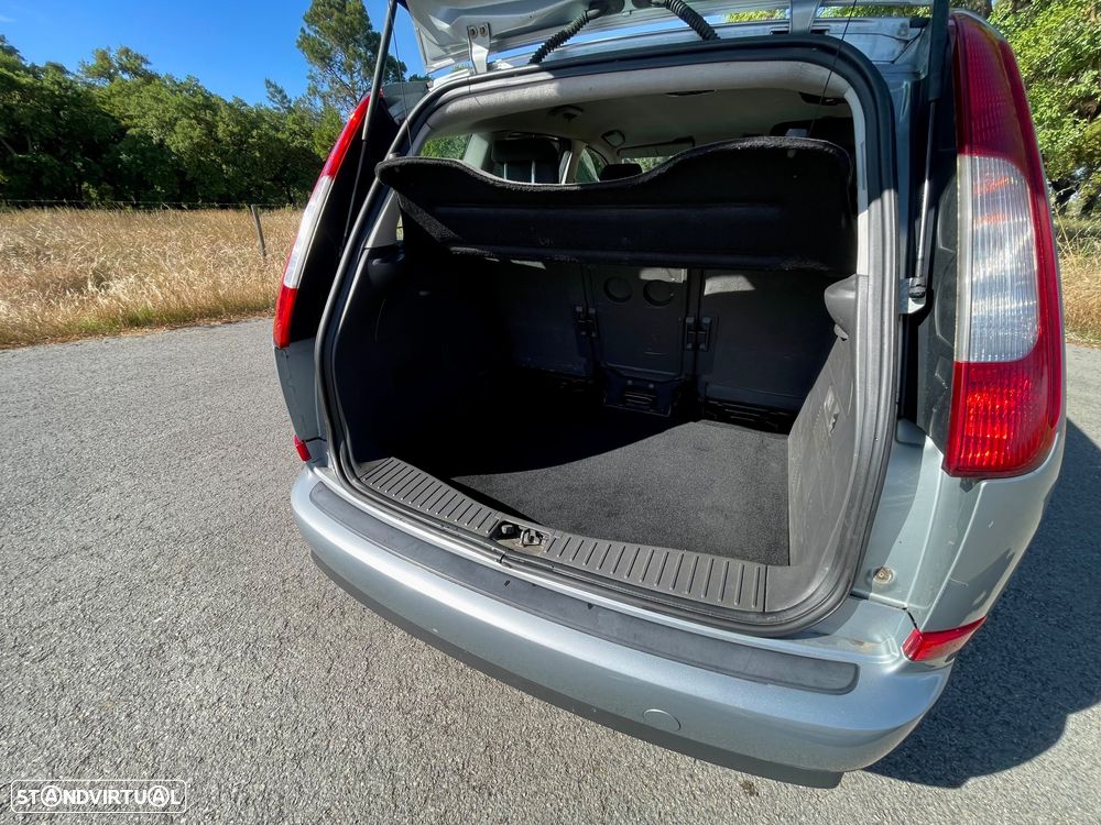 Ford Focus C-Max 1.6 TDCi Ghia - 17
