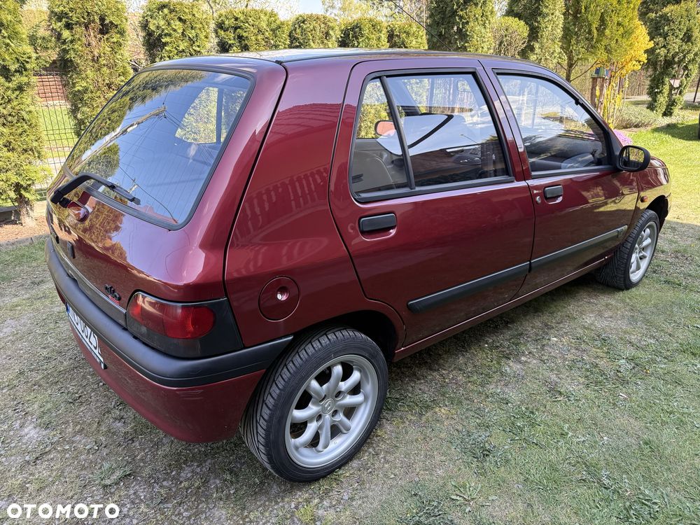 Renault Clio - 3