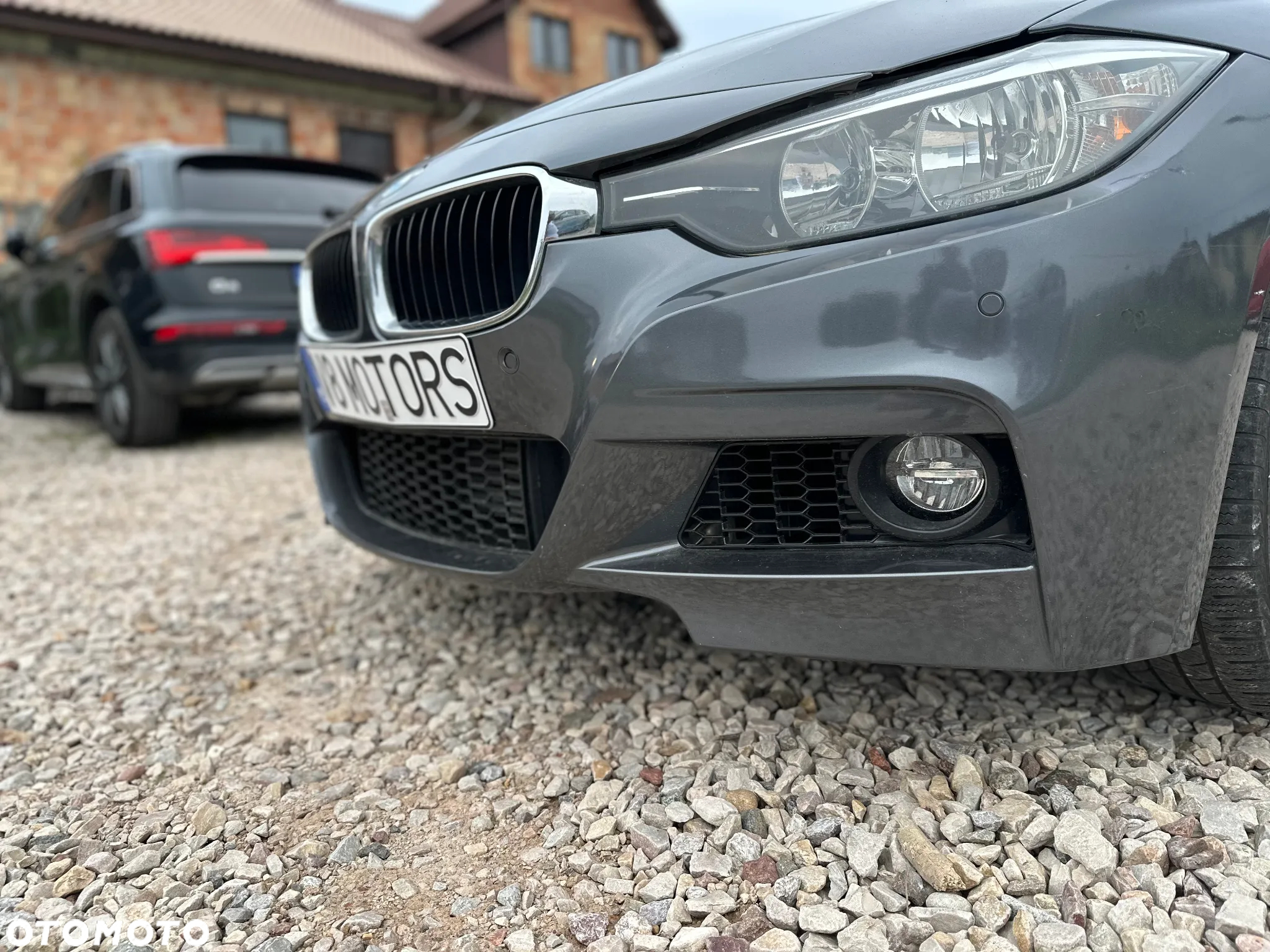 BMW Seria 3 320i - 5