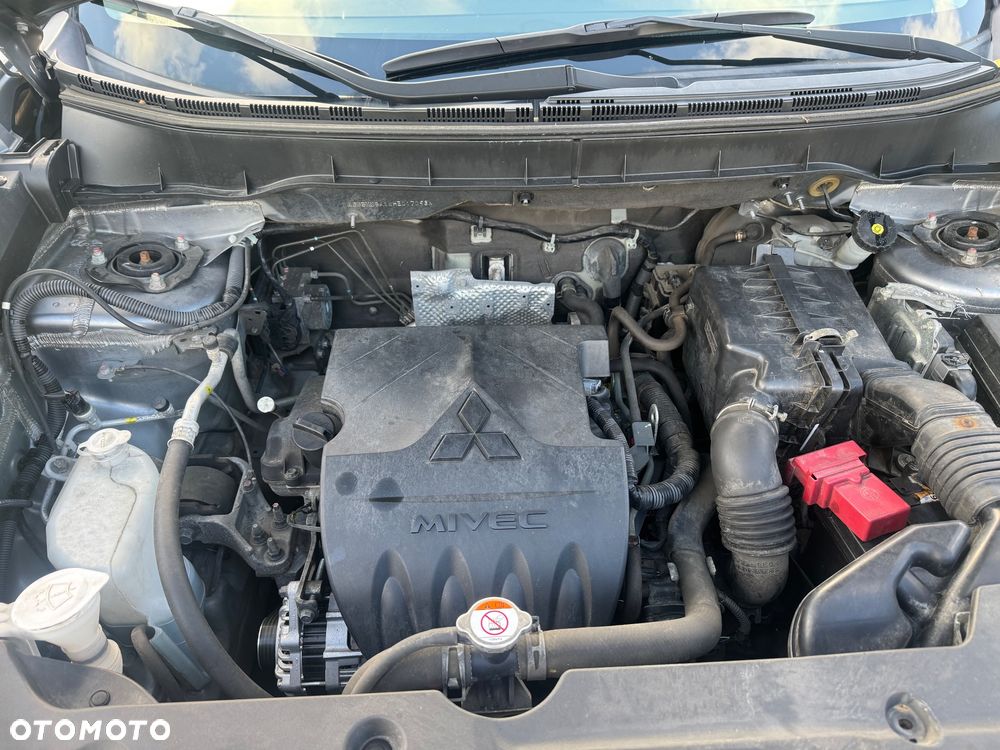 Mitsubishi ASX 1.6 2WD Edition 100+ - 25