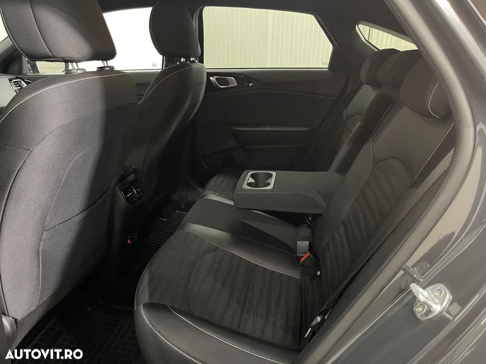Kia Pro Ceed 1.5 T-GDI 7DCT GT Line - 12