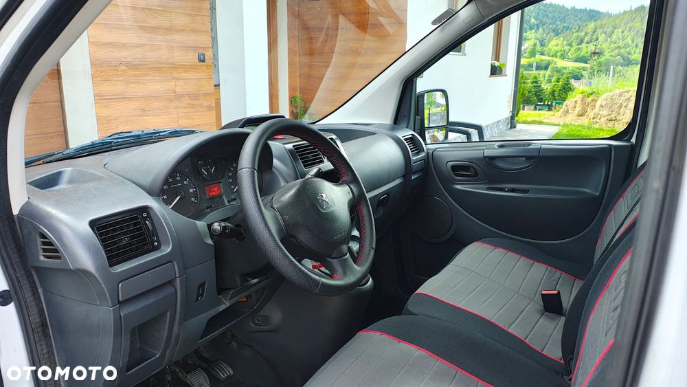 Peugeot Expert - 8