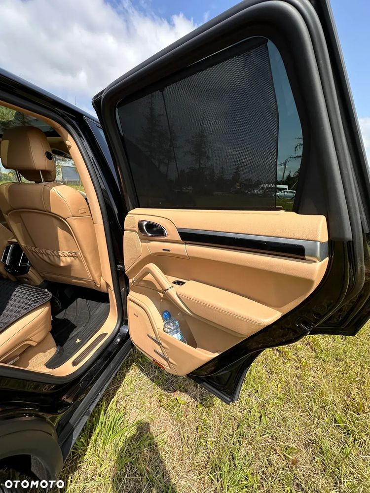 Porsche Cayenne S - 12