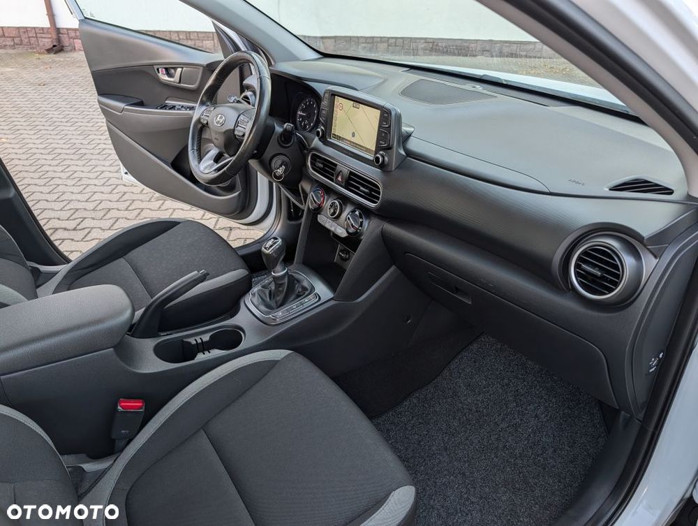 Hyundai Kona - 33