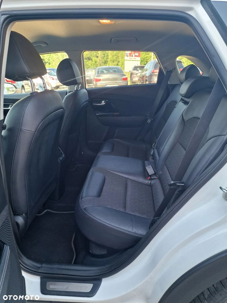 Kia Niro 1.6 GDI Hybrid Business Line - 18