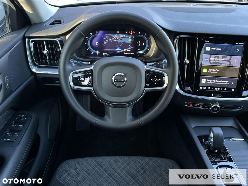 Volvo V60 Cross Country - 13