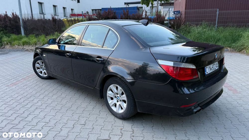 BMW Seria 5 525d - 11