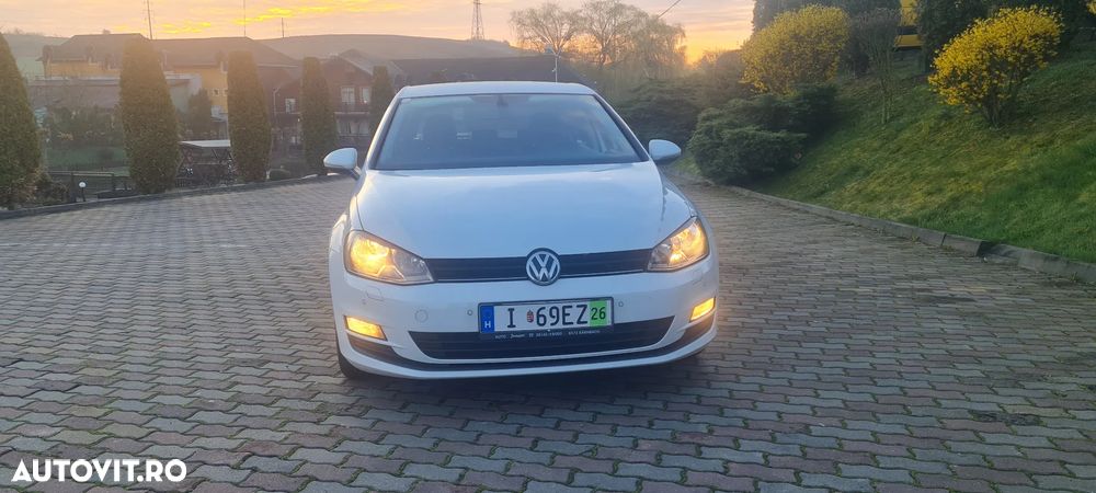 Volkswagen Golf 1.6 TDI BlueMotion Technology Comfortline - 1
