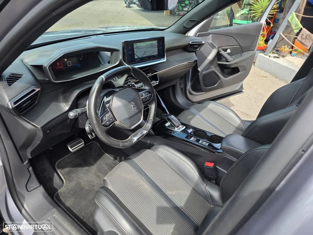 Peugeot 2008 1.5 BlueHDi GT Pack EAT8 - 36