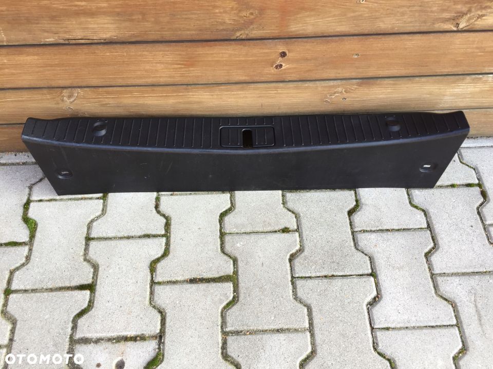 mercedes 222 plastyk oslona pasa tylnego - 1