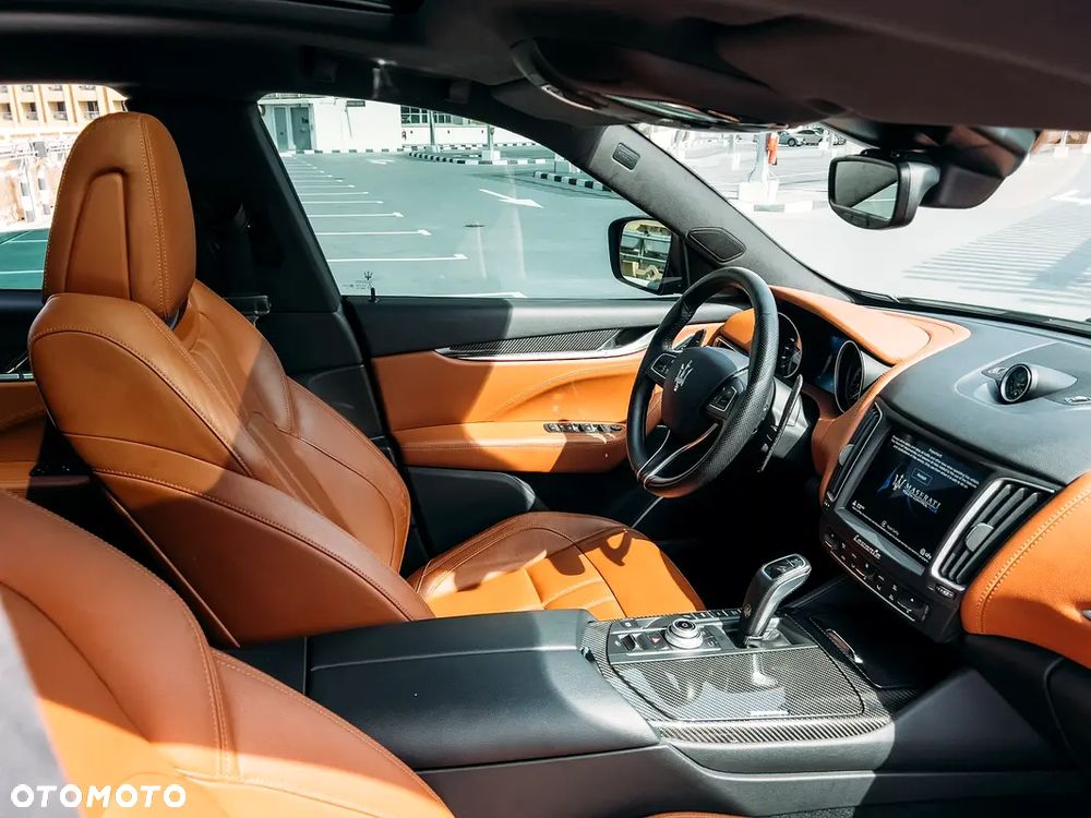 Maserati Levante - 11