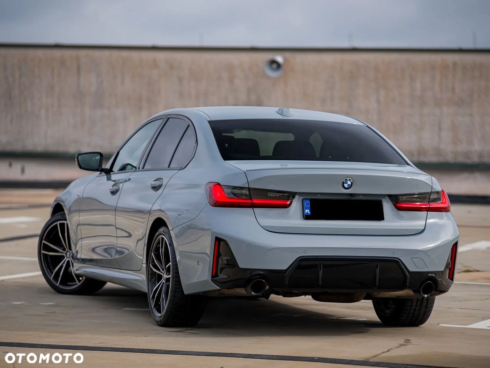 BMW Seria 3 320d Touring xDrive M Sport - 10