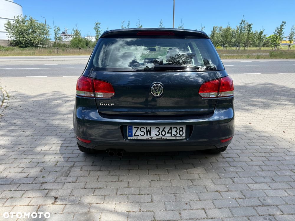 Volkswagen Golf 1.4 TSI Comfortline DSG - 4