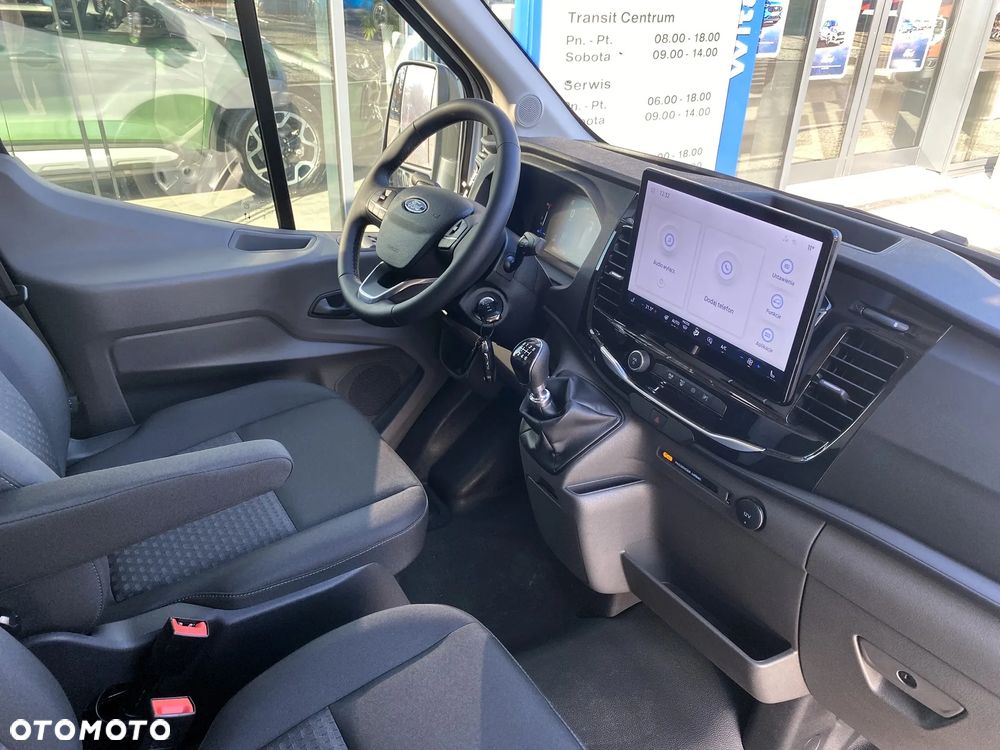Ford Transit - 12
