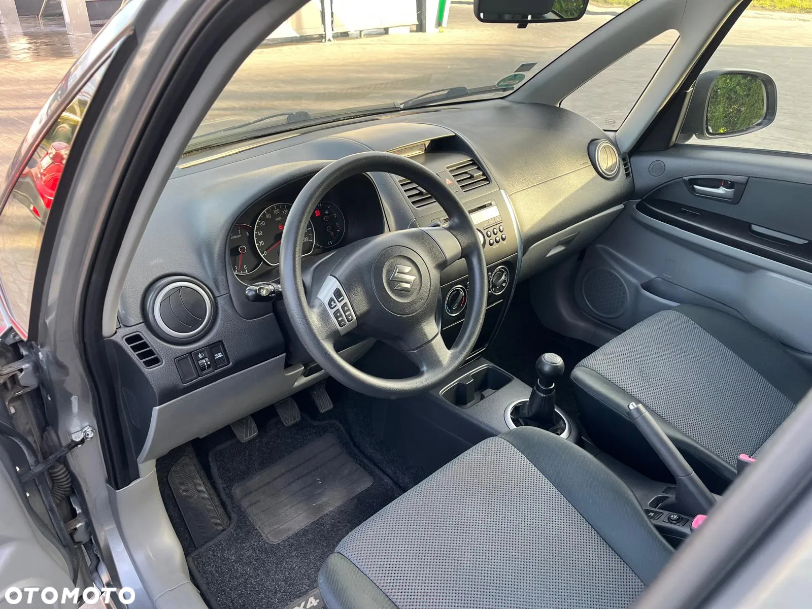 Suzuki SX4 1.6 GLX / Comfort - 9