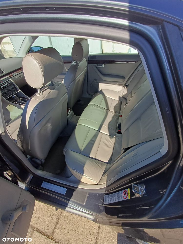 Audi A4 Limousine 2.0 TDI DPF - 8