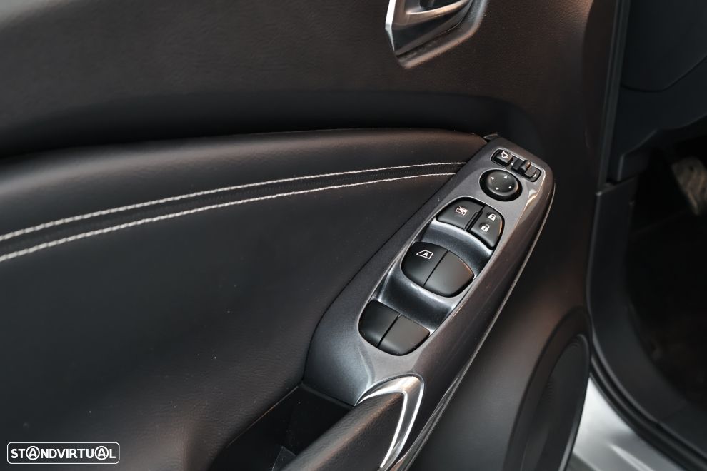 Nissan Juke 1.0 DIG-T N-Connecta - 24