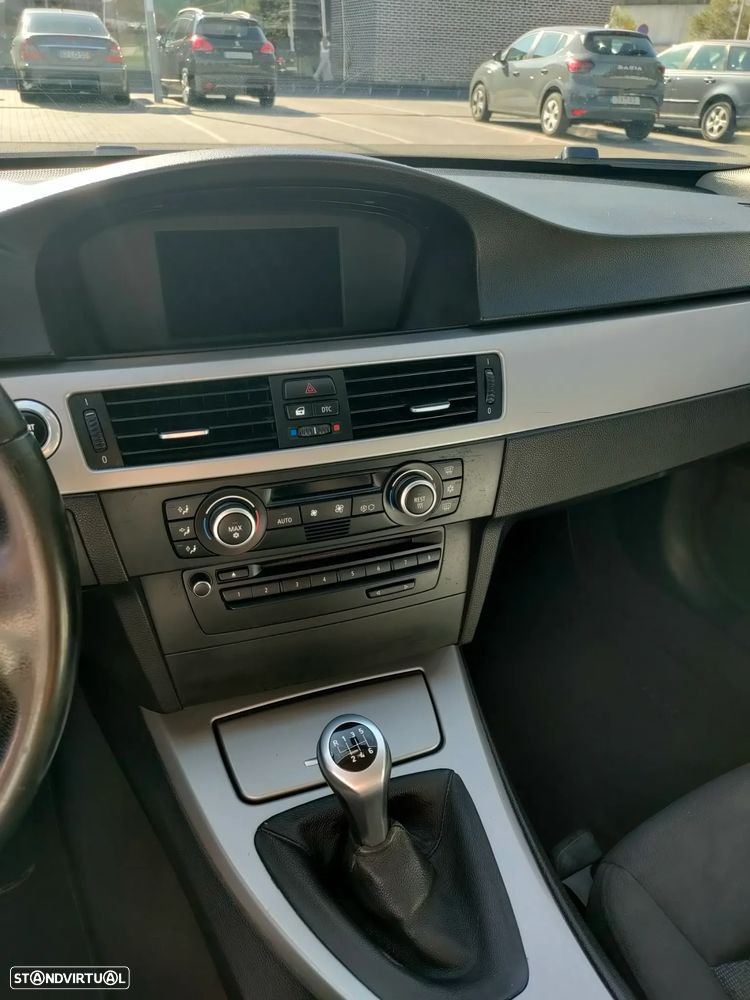 BMW 320 d - 13