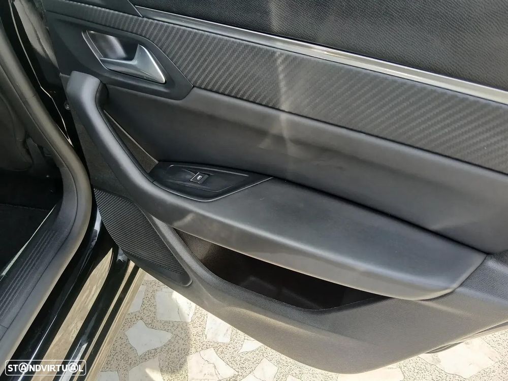Peugeot 508 SW 1.5 BlueHDi Allure Pack EAT8 — fotografia 32
