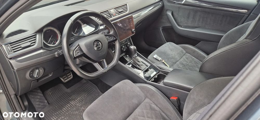 Skoda Superb 2.0 TDI 4x4 Sportline DSG - 8