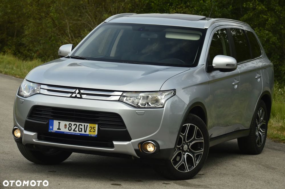Mitsubishi Outlander 2.0 Intense + Navi 4WD CVT - 2