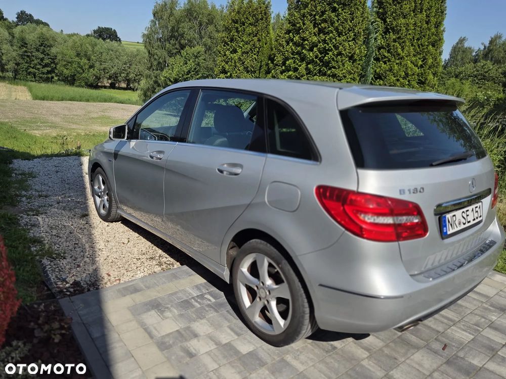 Mercedes-Benz Klasa B 180 BlueEFFICIENCY Edition Style - 19
