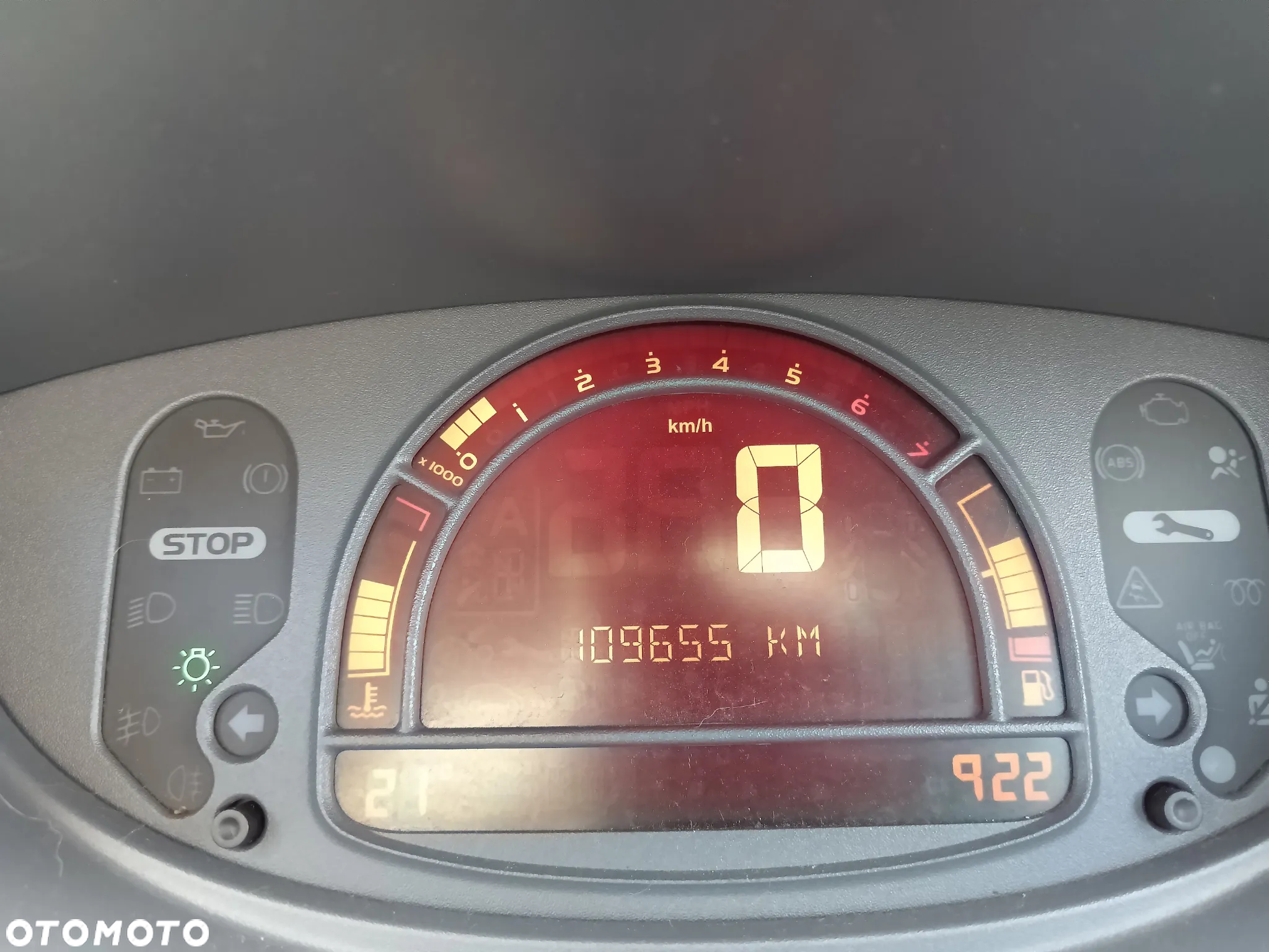 Renault Modus 1.4 Confort Privilege - 21
