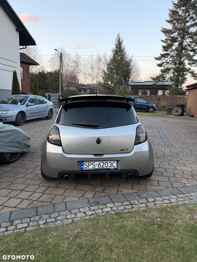 Renault Clio 2.0 16V Sport - 8