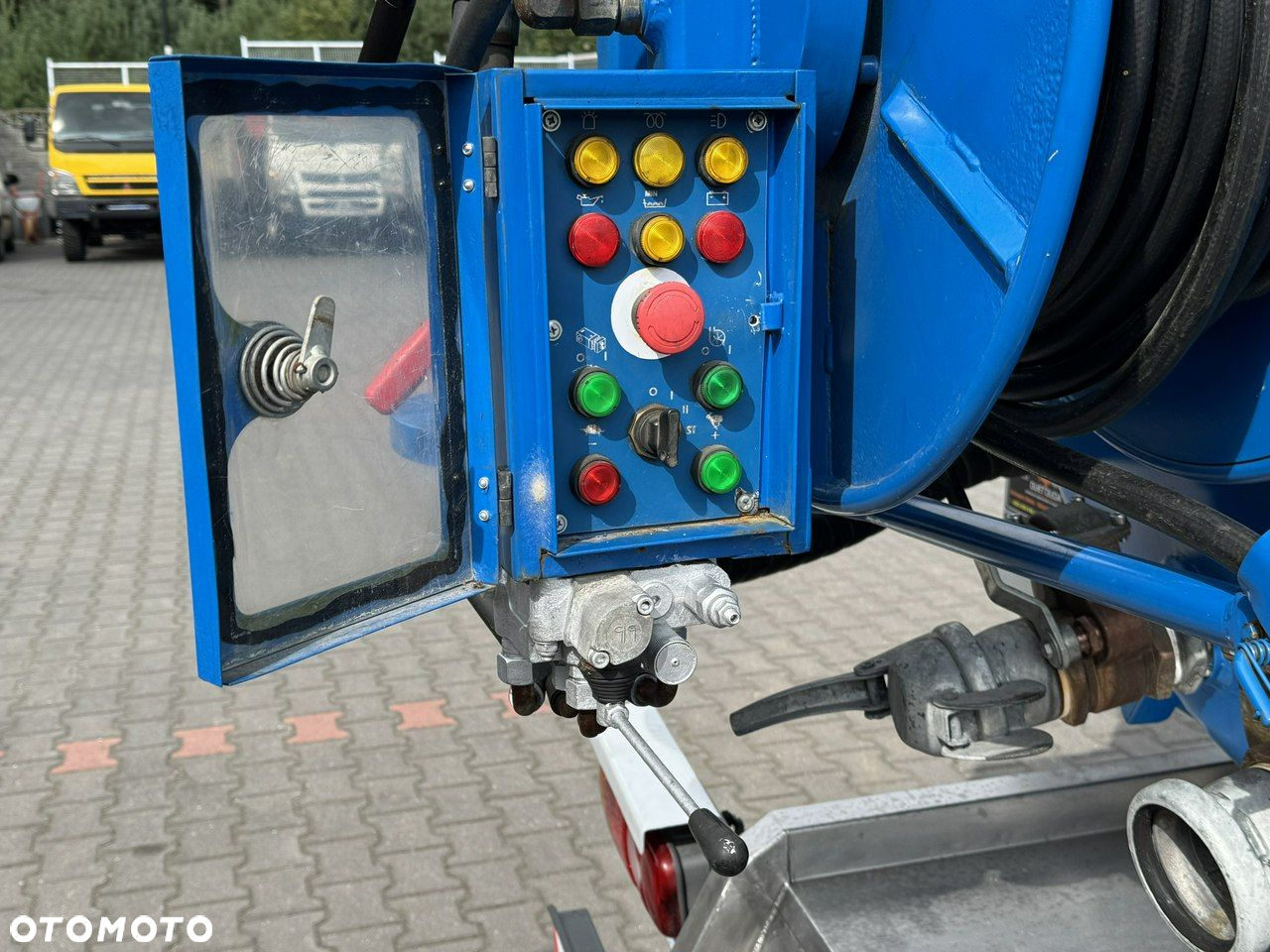 Mitsubishi Canter 7C18 3.0/150 KM Asenizcyjny - 21