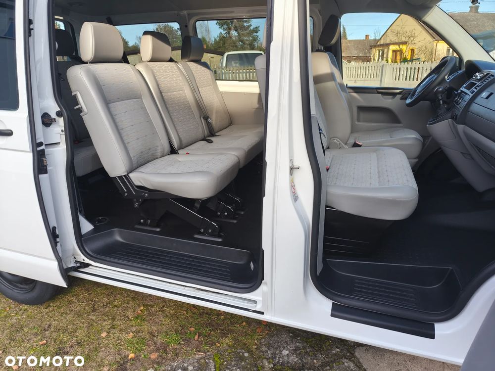 Volkswagen Transporter T5 TDI L1H1 - 17