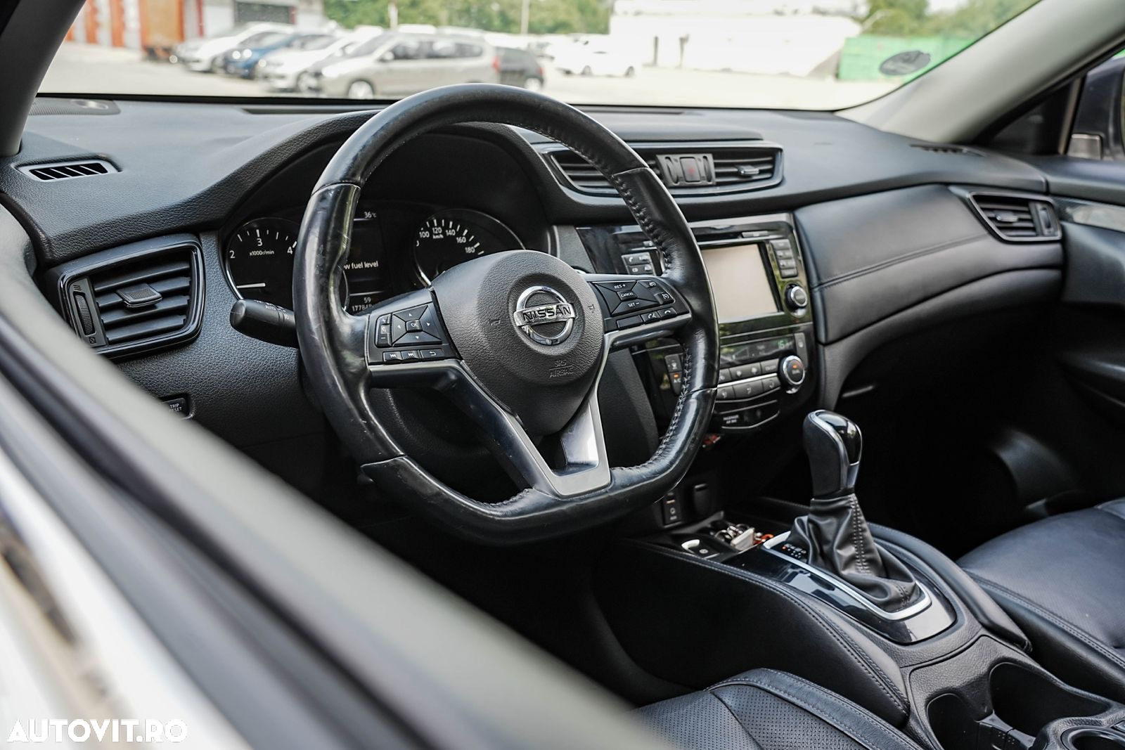 Nissan X-Trail - 11