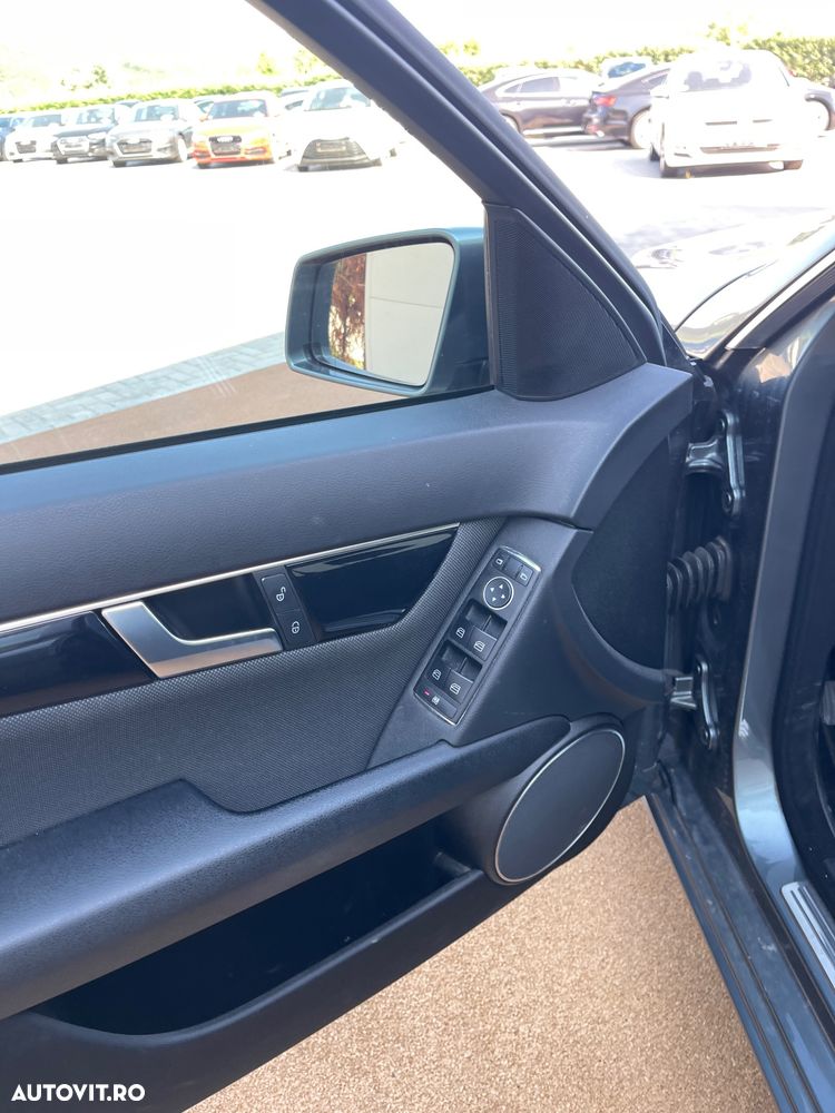 Mercedes-Benz C 250 d 4MATIC Aut. - 31