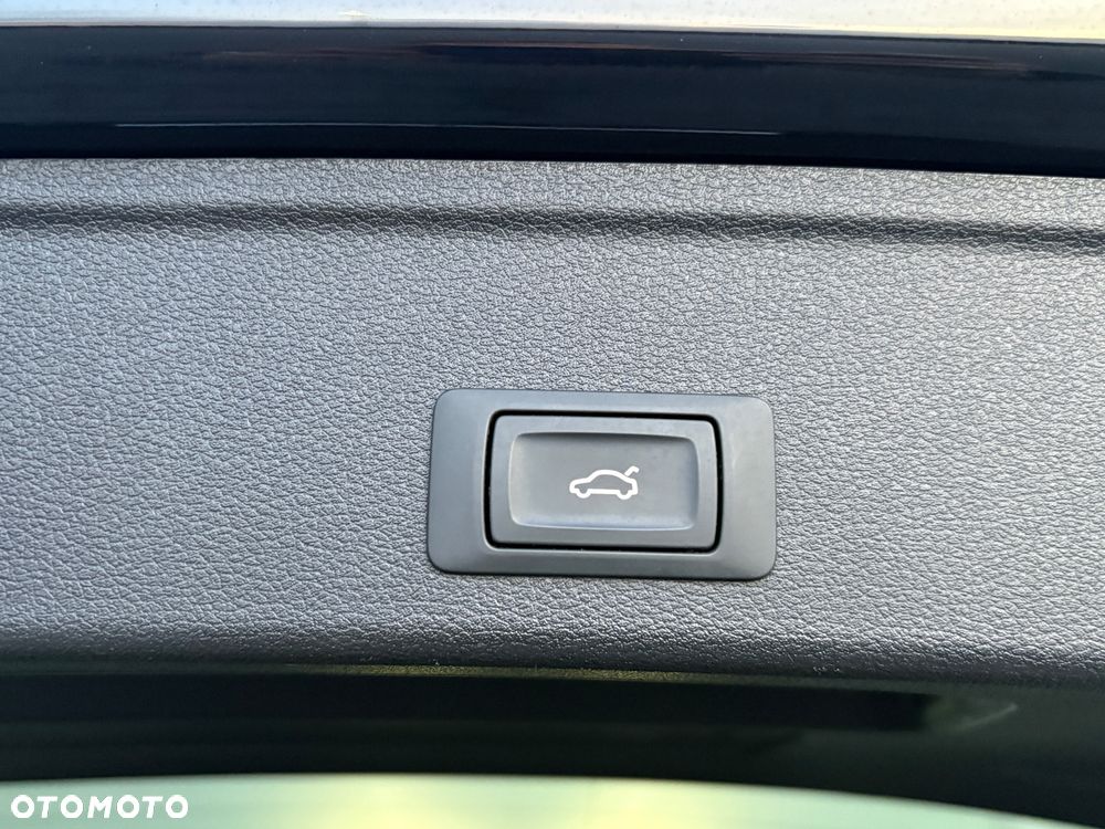 Audi A4 Avant 35 TFSI S tronic S line - 31