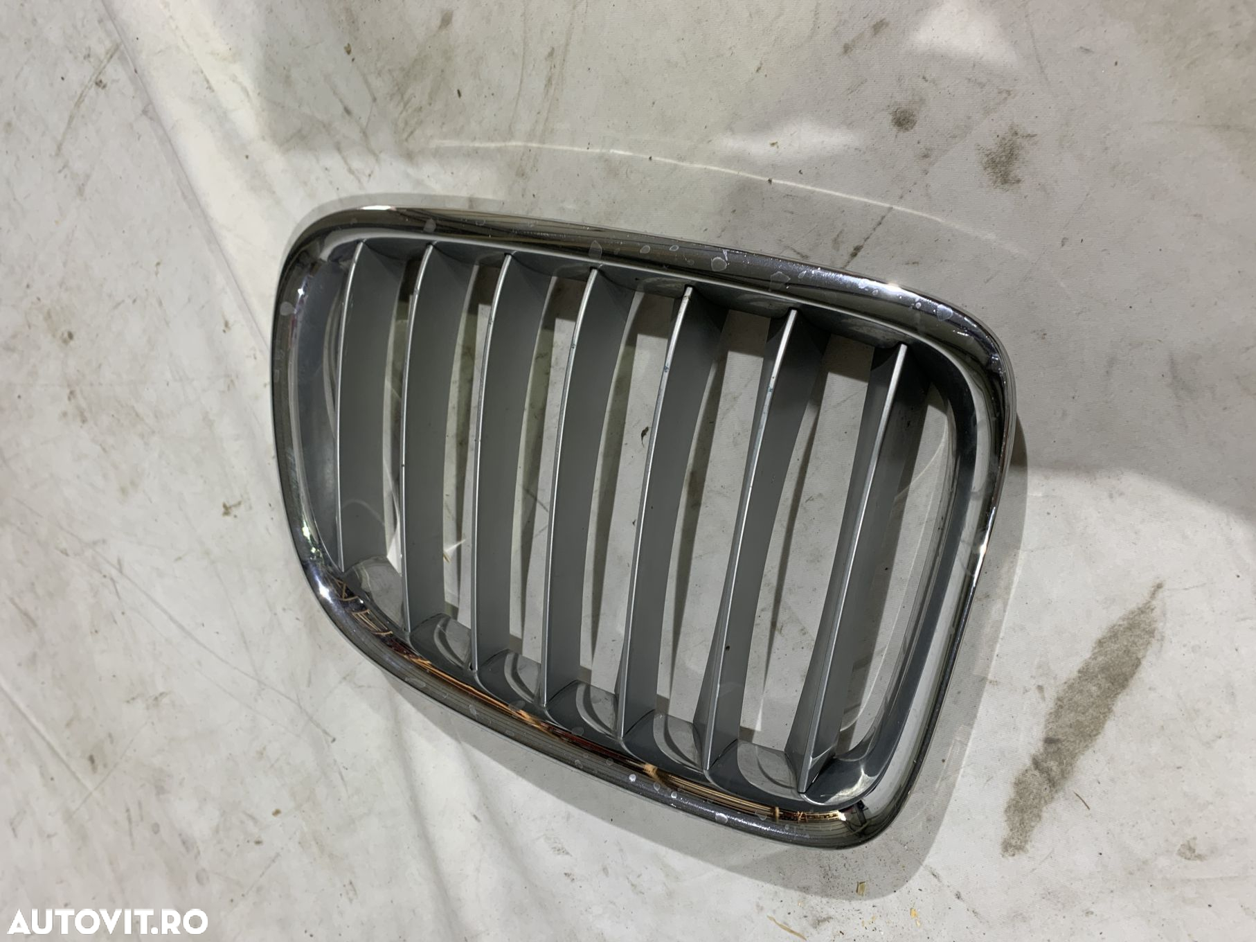 Grila radiator (nara) dreapta BMW X1, E84, 2009, 2010, 2011, 2012, 2013, 2014, cod origine OE 51112993308. - 4