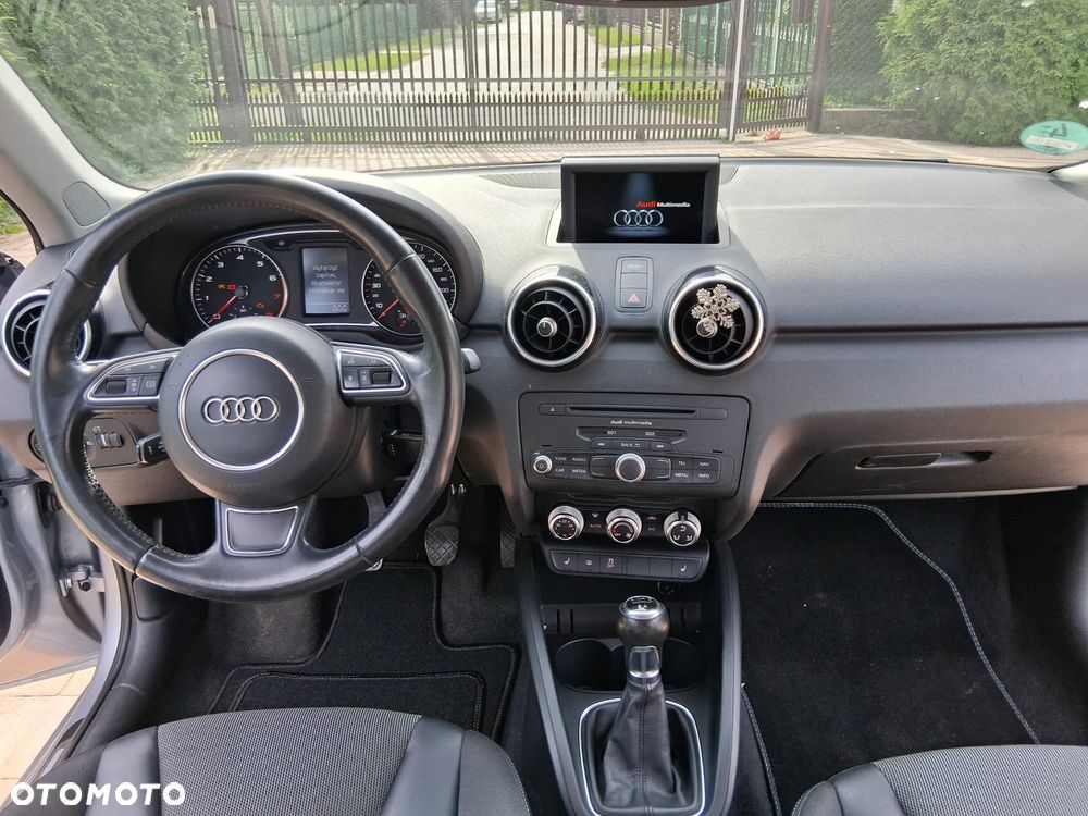 Audi A1 Sportback 1.2 TFSI S line edition m S line Sportpaket - 9