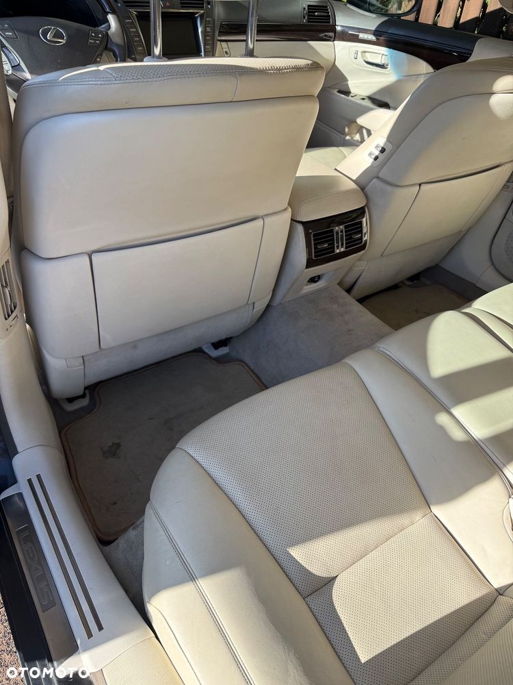 Lexus LS 460 Prestige AWD - 12