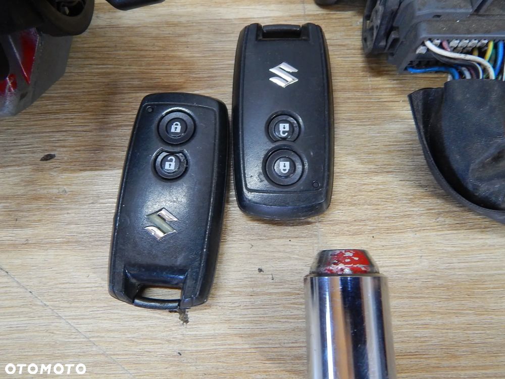 zestaw startowy sterownik stacyjka 2.0 16v benz Suzuki Grand Vitara II 05-14  komplet Łuków części - 2