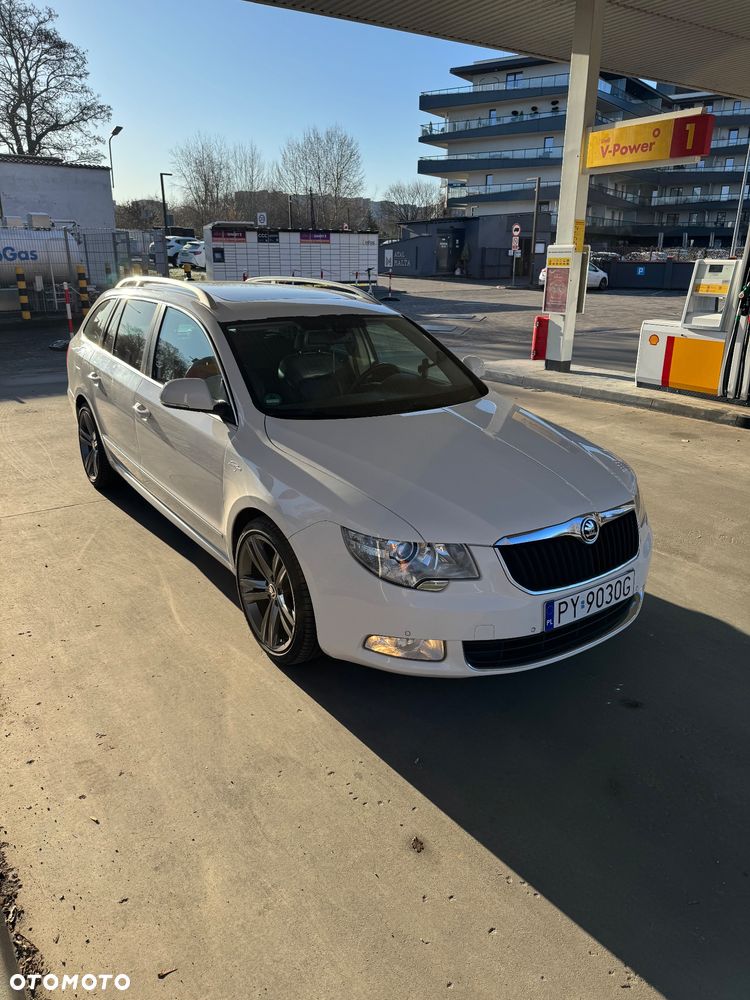 Skoda Superb 2.0 TDI L&K DSG - 2