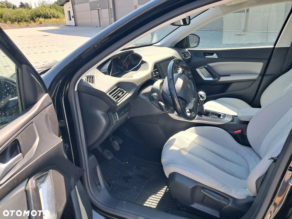 Peugeot 308 - 15